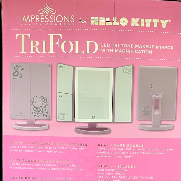 Hello kitty TriFold Make Up Mirror - Picture 2 of 2